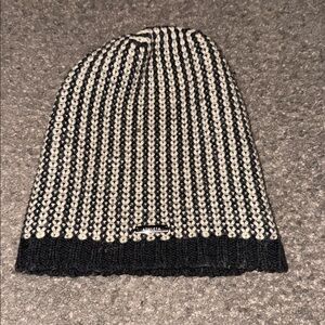 Athleta Black and Cream Knit Beanie